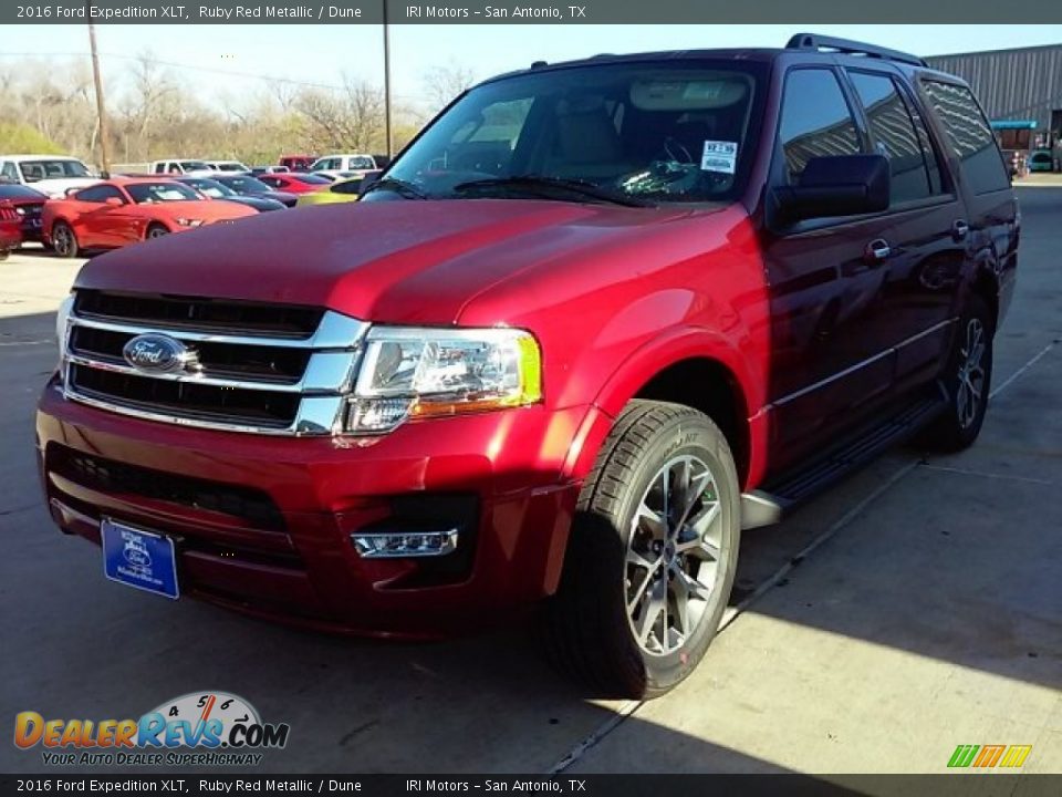 2016 Ford Expedition XLT Ruby Red Metallic / Dune Photo #7