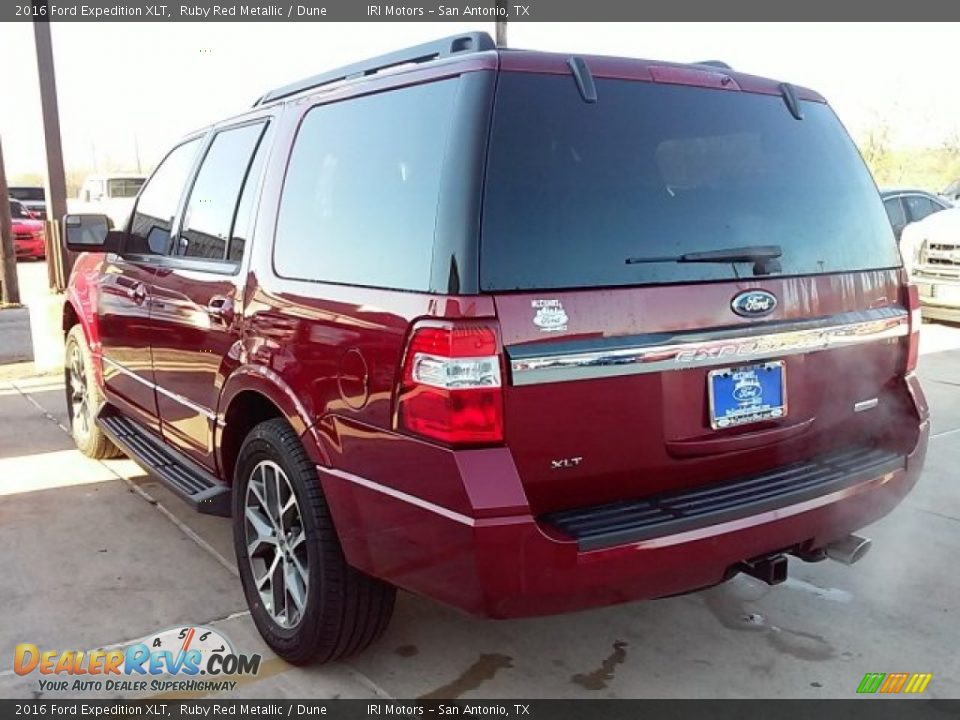 2016 Ford Expedition XLT Ruby Red Metallic / Dune Photo #8