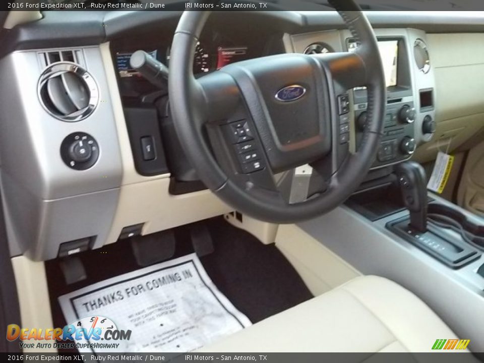 2016 Ford Expedition XLT Ruby Red Metallic / Dune Photo #20