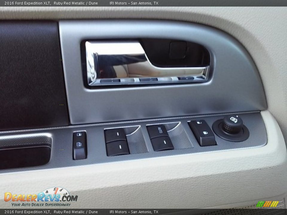 2016 Ford Expedition XLT Ruby Red Metallic / Dune Photo #21