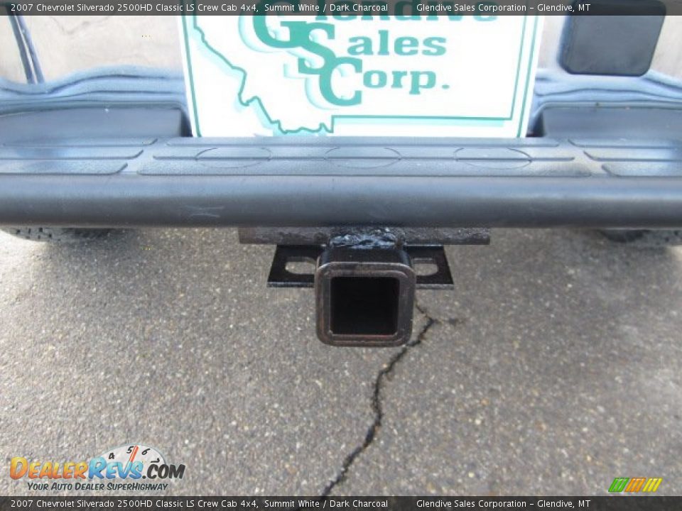 2007 Chevrolet Silverado 2500HD Classic LS Crew Cab 4x4 Summit White / Dark Charcoal Photo #10