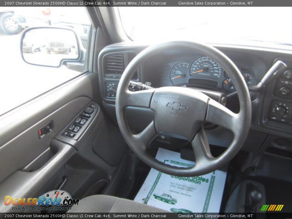 2007 Chevrolet Silverado 2500HD Classic LS Crew Cab 4x4 Summit White / Dark Charcoal Photo #19