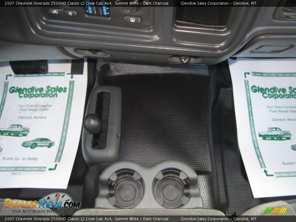 2007 Chevrolet Silverado 2500HD Classic LS Crew Cab 4x4 Summit White / Dark Charcoal Photo #23