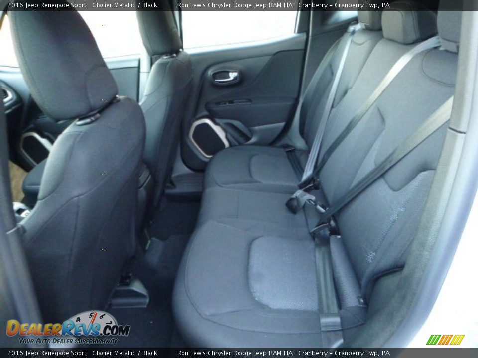 2016 Jeep Renegade Sport Glacier Metallic / Black Photo #4