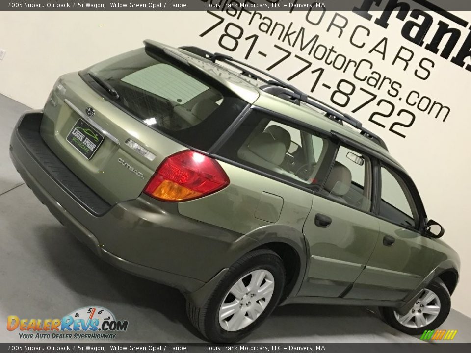 2005 Subaru Outback 2.5i Wagon Willow Green Opal / Taupe Photo #5