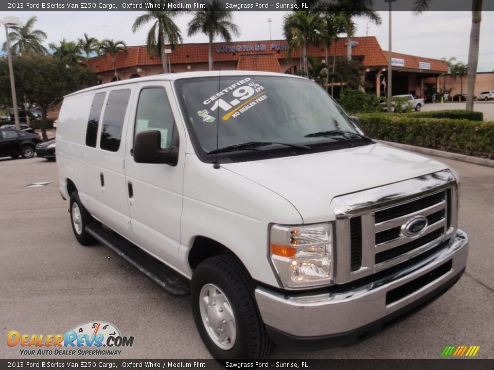 2013 Ford E Series Van E250 Cargo Oxford White / Medium Flint Photo #1