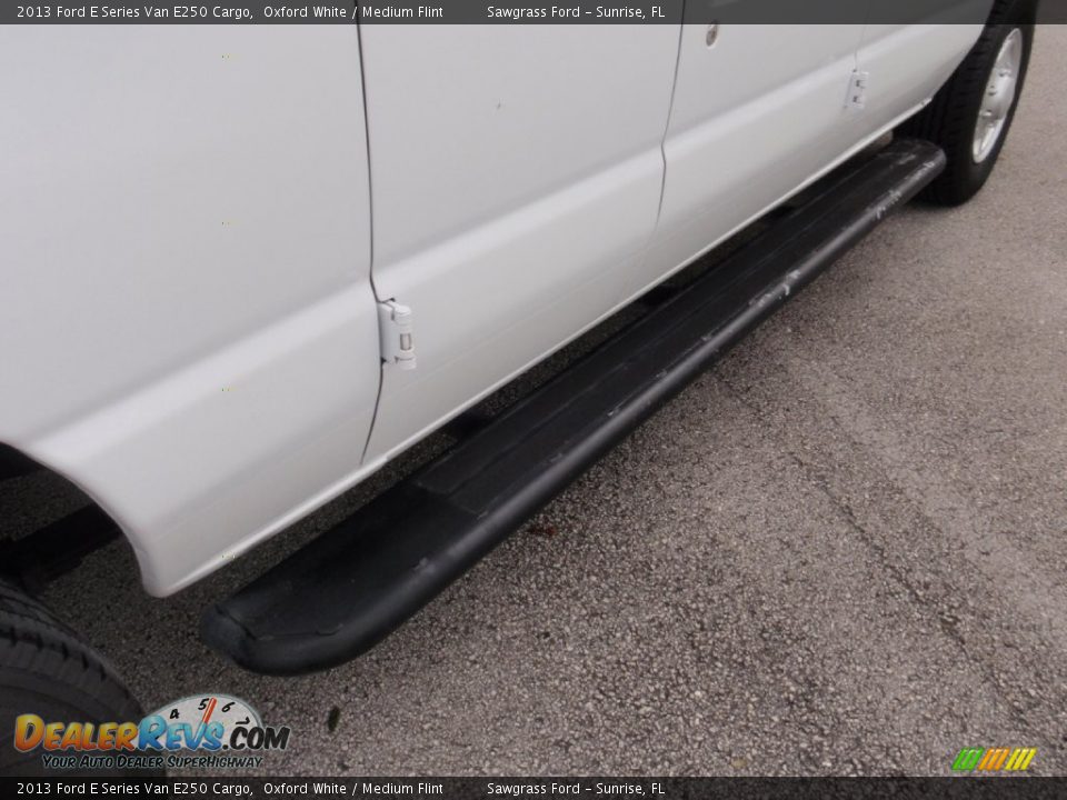 2013 Ford E Series Van E250 Cargo Oxford White / Medium Flint Photo #5
