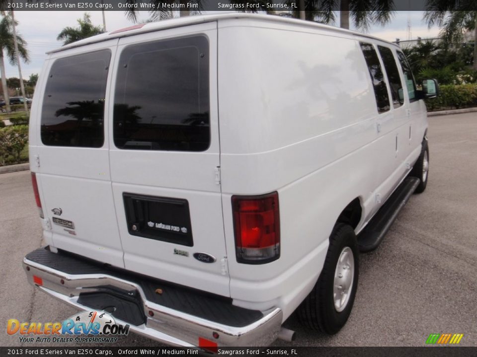 2013 Ford E Series Van E250 Cargo Oxford White / Medium Flint Photo #7
