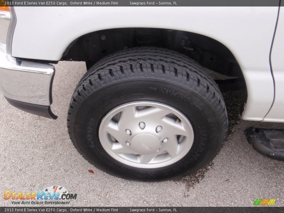 2013 Ford E Series Van E250 Cargo Oxford White / Medium Flint Photo #12