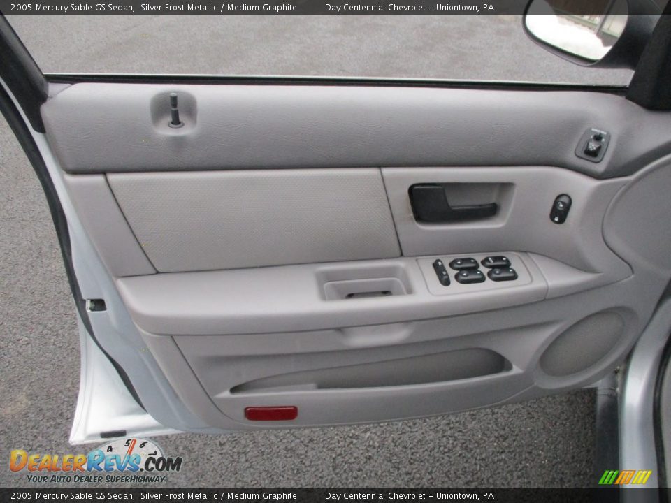 2005 Mercury Sable GS Sedan Silver Frost Metallic / Medium Graphite Photo #15