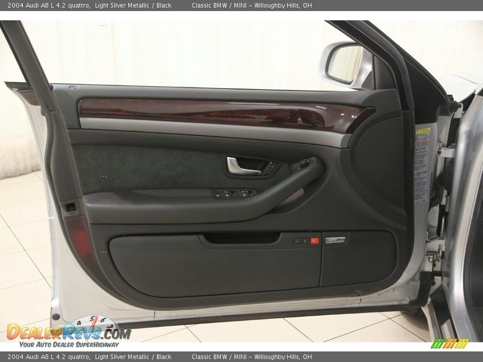 2004 Audi A8 L 4.2 quattro Light Silver Metallic / Black Photo #4