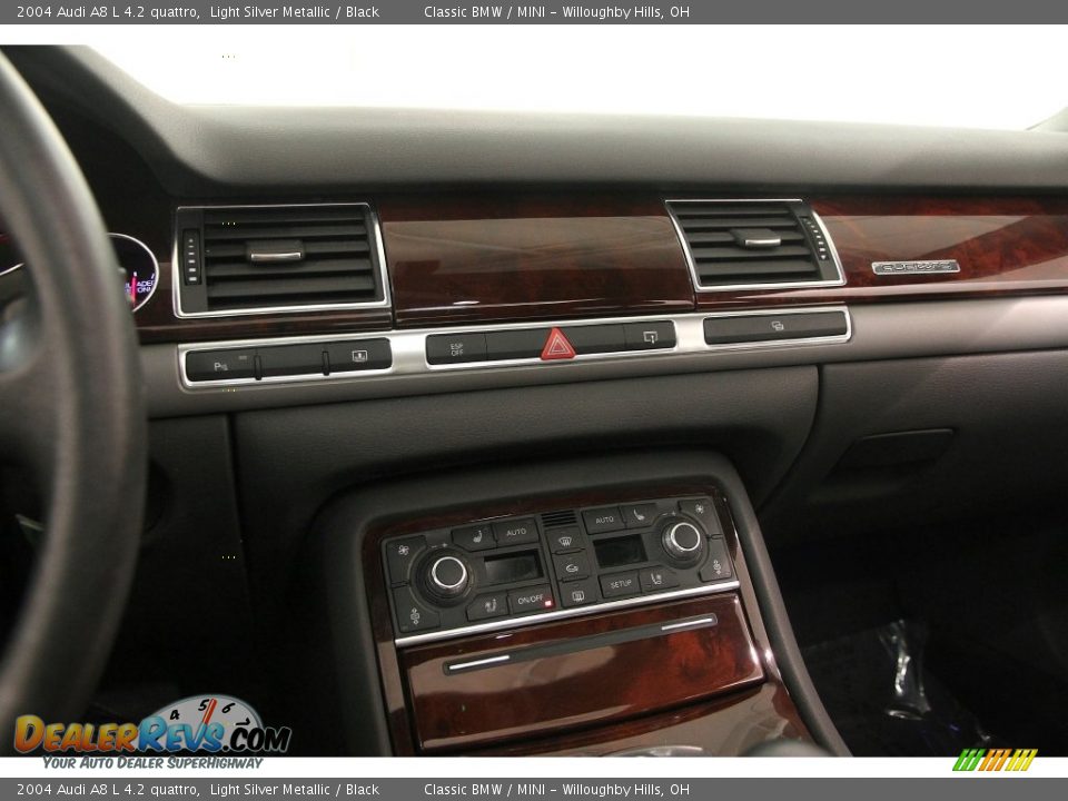 2004 Audi A8 L 4.2 quattro Light Silver Metallic / Black Photo #9
