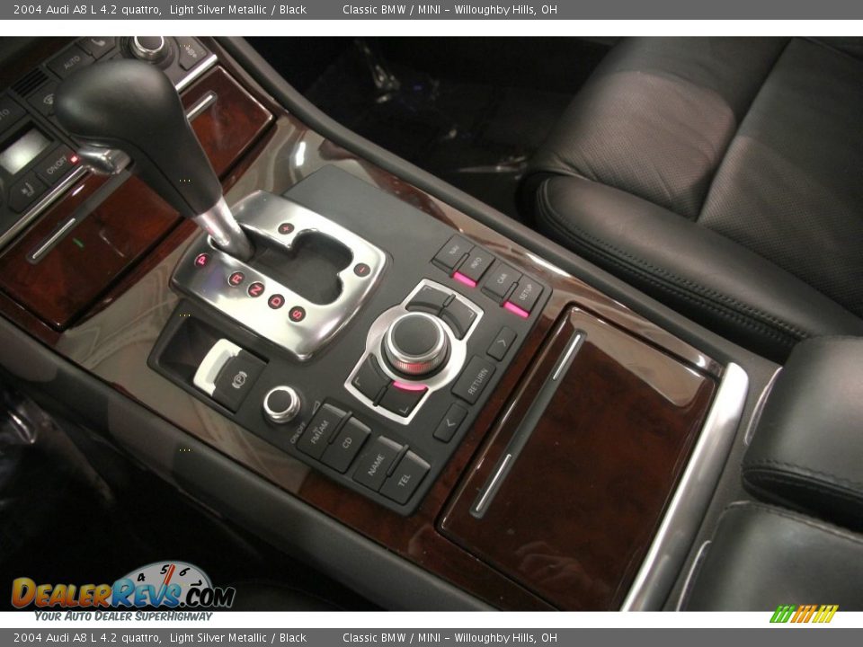 2004 Audi A8 L 4.2 quattro Light Silver Metallic / Black Photo #16