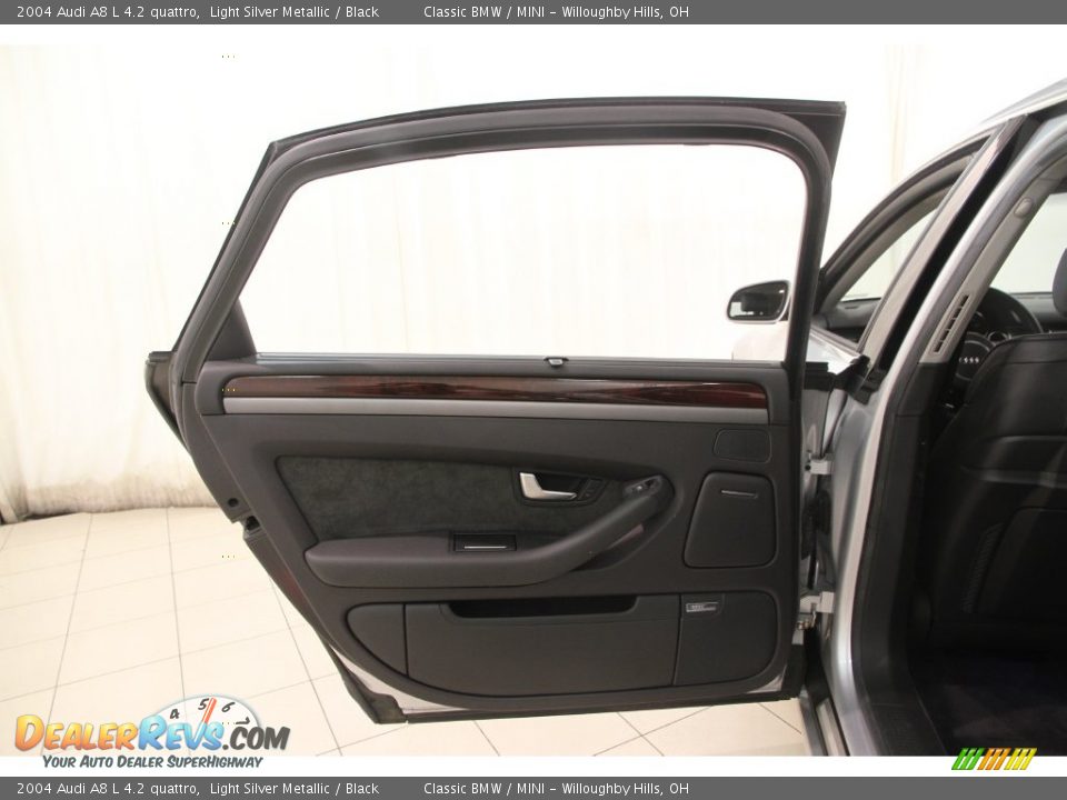 2004 Audi A8 L 4.2 quattro Light Silver Metallic / Black Photo #23