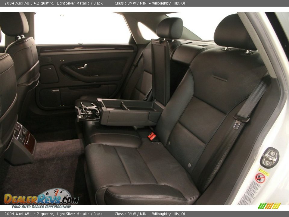 2004 Audi A8 L 4.2 quattro Light Silver Metallic / Black Photo #28