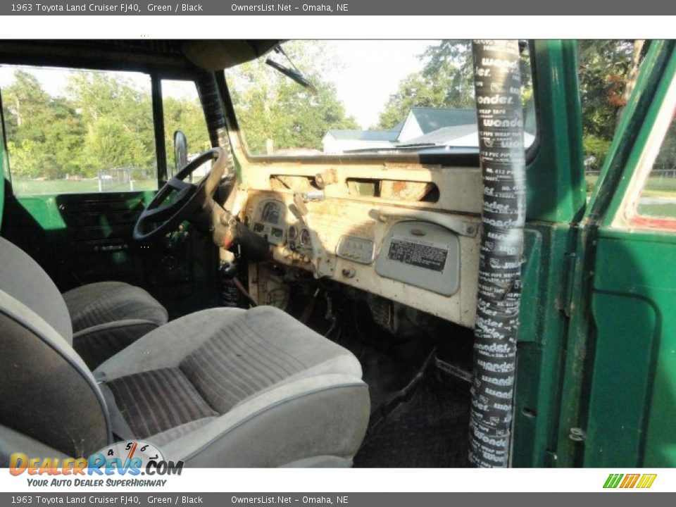 Dashboard of 1963 Toyota Land Cruiser FJ40 Photo #5