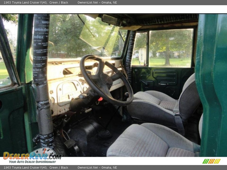 Front Seat of 1963 Toyota Land Cruiser FJ40 Photo #6
