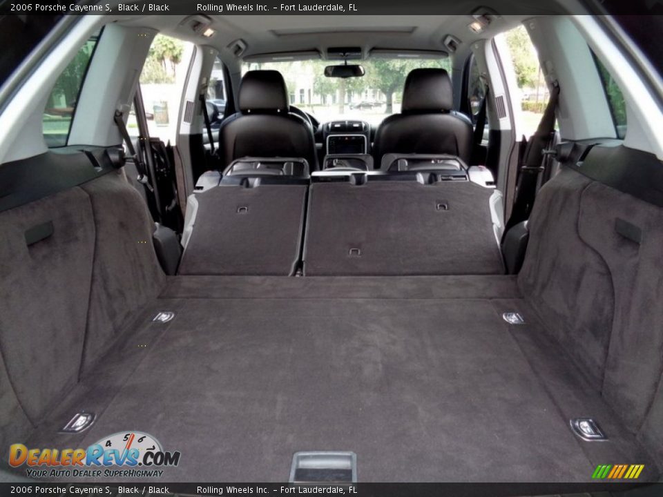 2006 Porsche Cayenne S Trunk Photo #16