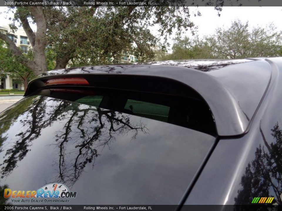 2006 Porsche Cayenne S Black / Black Photo #19