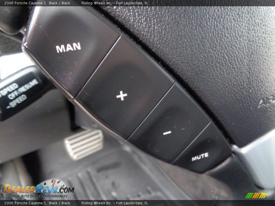 2006 Porsche Cayenne S Black / Black Photo #29