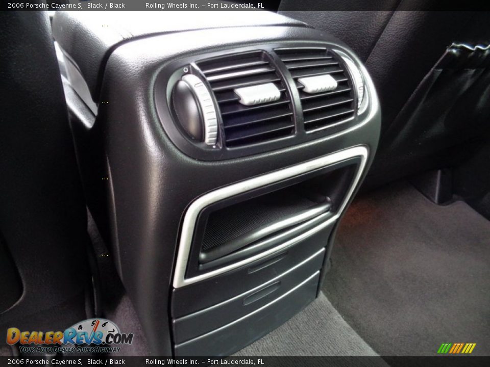 2006 Porsche Cayenne S Black / Black Photo #33