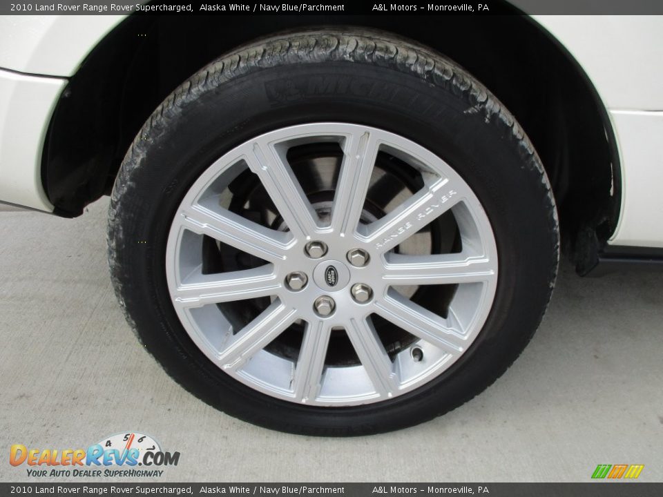 2010 Land Rover Range Rover Supercharged Alaska White / Navy Blue/Parchment Photo #3