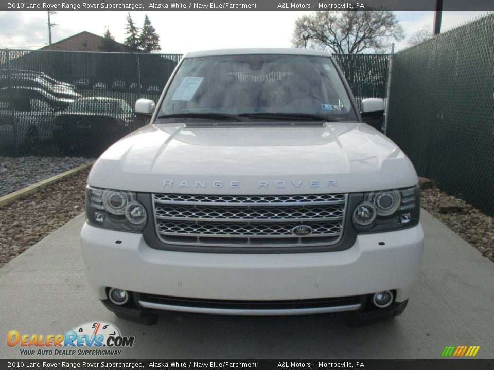 2010 Land Rover Range Rover Supercharged Alaska White / Navy Blue/Parchment Photo #6