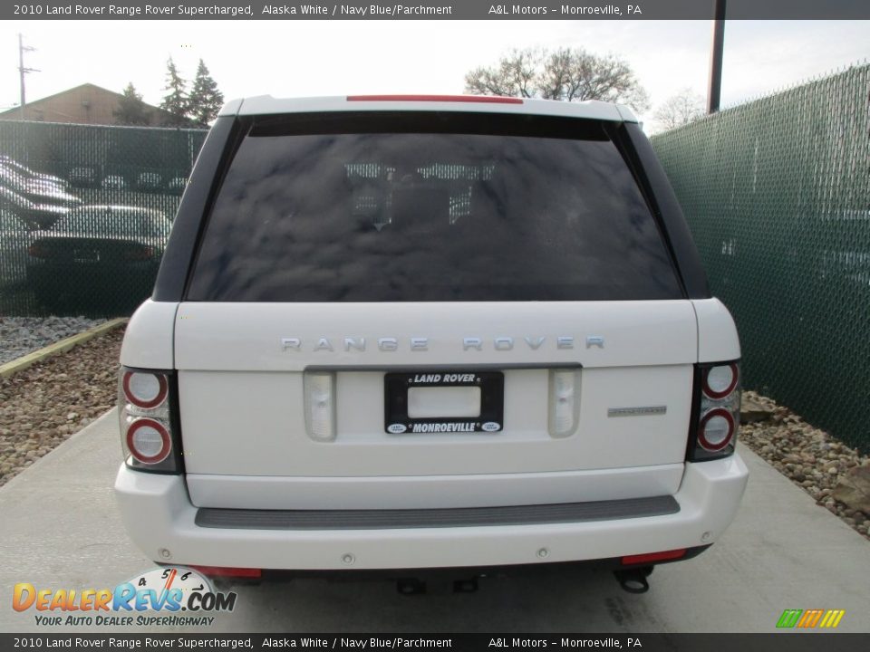 2010 Land Rover Range Rover Supercharged Alaska White / Navy Blue/Parchment Photo #9