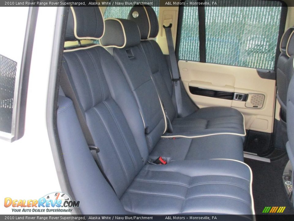2010 Land Rover Range Rover Supercharged Alaska White / Navy Blue/Parchment Photo #13