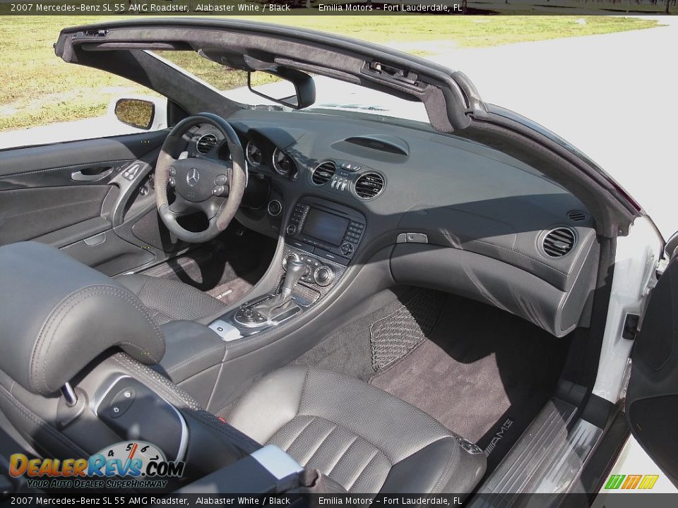 Dashboard of 2007 Mercedes-Benz SL 55 AMG Roadster Photo #26