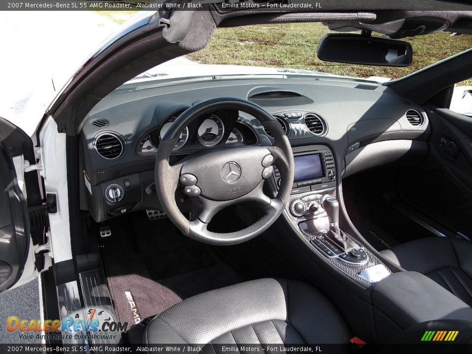 Dashboard of 2007 Mercedes-Benz SL 55 AMG Roadster Photo #31