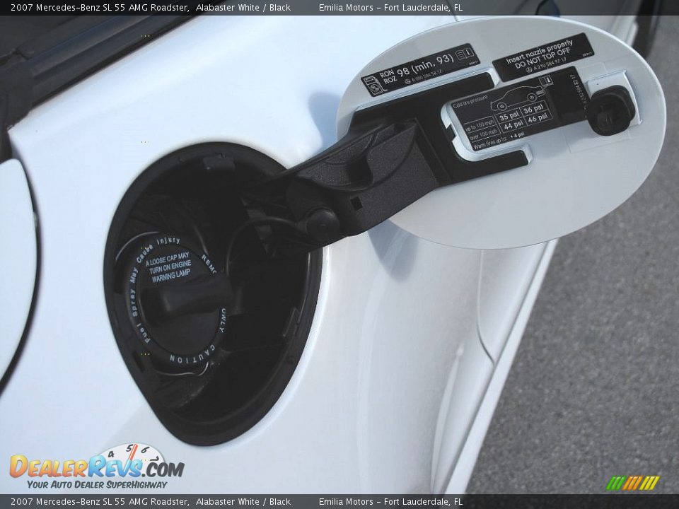 2007 Mercedes-Benz SL 55 AMG Roadster Alabaster White / Black Photo #42
