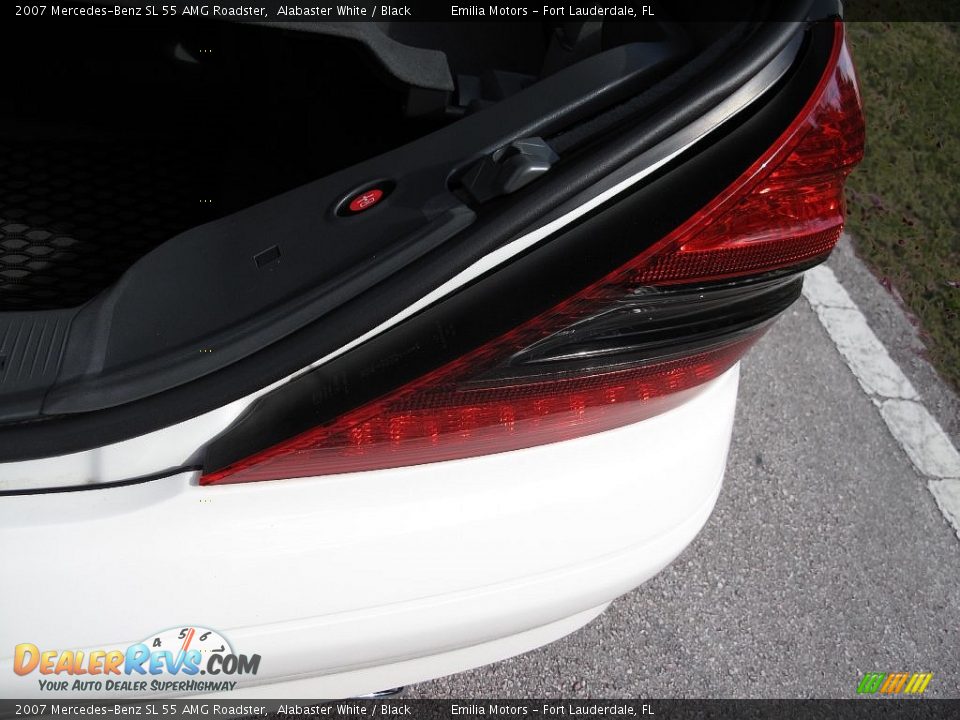 2007 Mercedes-Benz SL 55 AMG Roadster Alabaster White / Black Photo #48