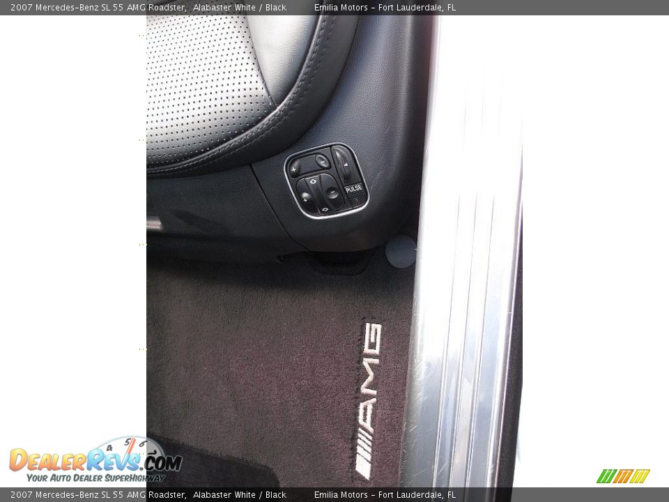 2007 Mercedes-Benz SL 55 AMG Roadster Alabaster White / Black Photo #55