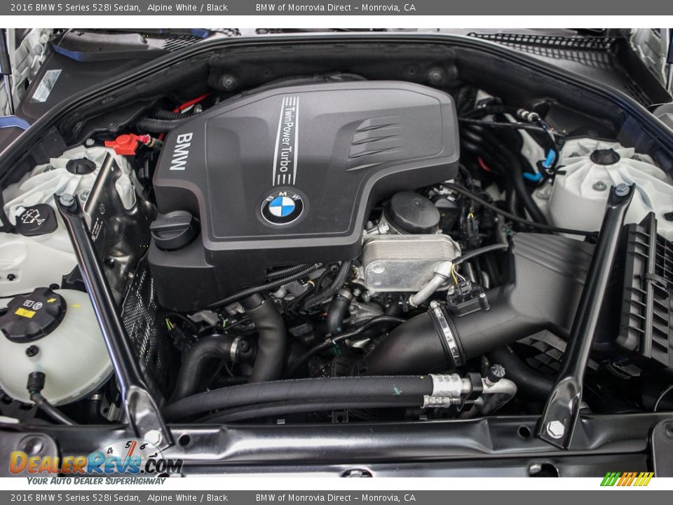2016 BMW 5 Series 528i Sedan Alpine White / Black Photo #9