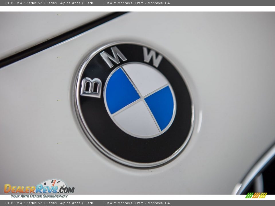 2016 BMW 5 Series 528i Sedan Alpine White / Black Photo #28