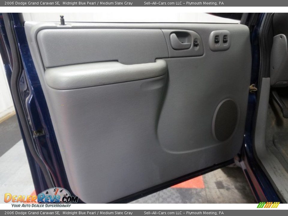 2006 Dodge Grand Caravan SE Midnight Blue Pearl / Medium Slate Gray Photo #12