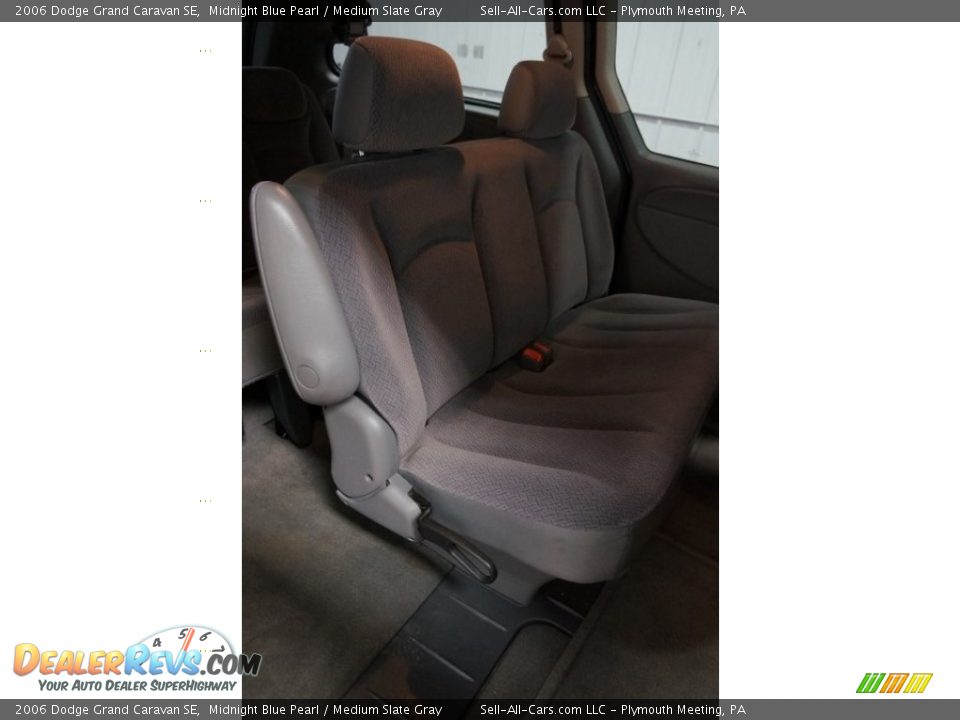 2006 Dodge Grand Caravan SE Midnight Blue Pearl / Medium Slate Gray Photo #19