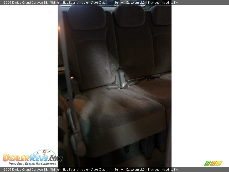 2006 Dodge Grand Caravan SE Midnight Blue Pearl / Medium Slate Gray Photo #20