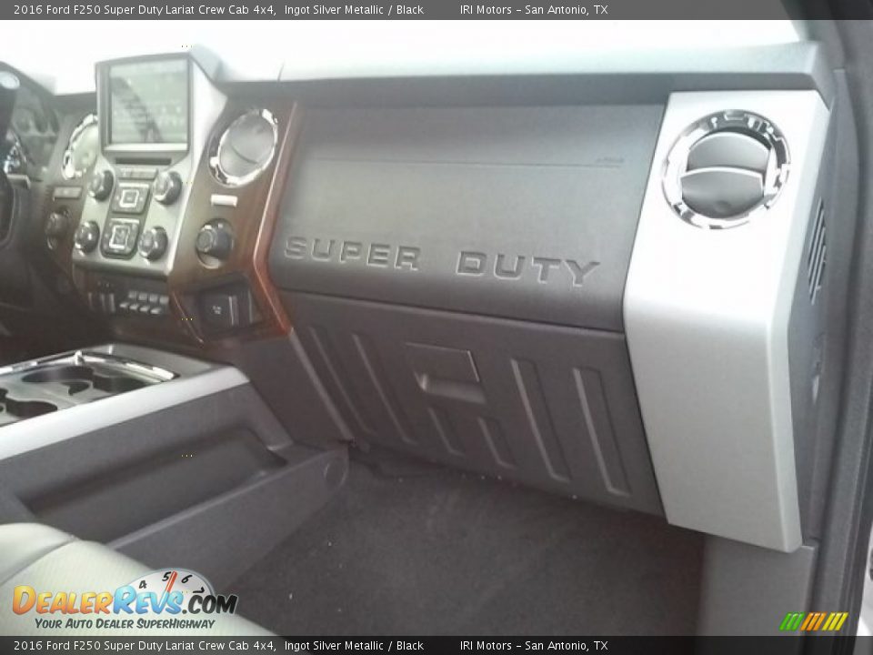 2016 Ford F250 Super Duty Lariat Crew Cab 4x4 Ingot Silver Metallic / Black Photo #16