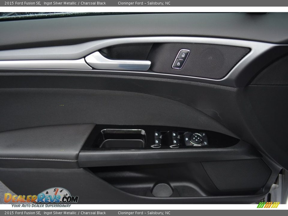 2015 Ford Fusion SE Ingot Silver Metallic / Charcoal Black Photo #9