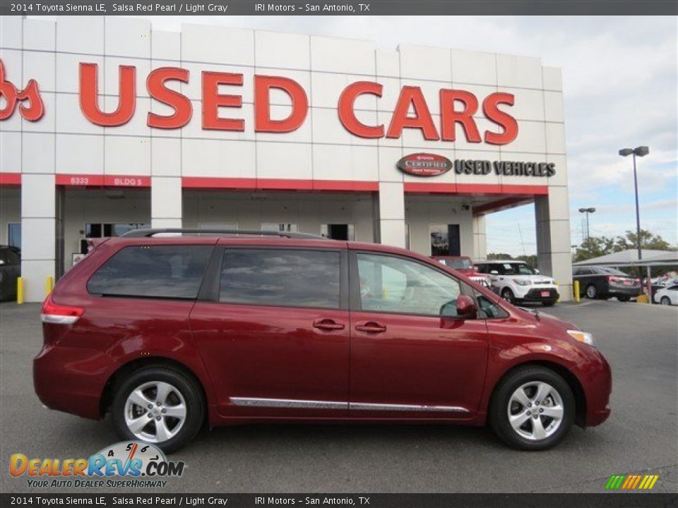 2014 Toyota Sienna LE Salsa Red Pearl / Light Gray Photo #9