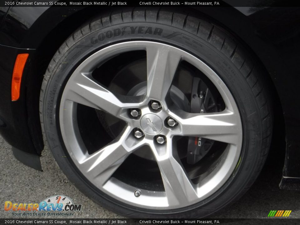 2016 Chevrolet Camaro SS Coupe Wheel Photo #3