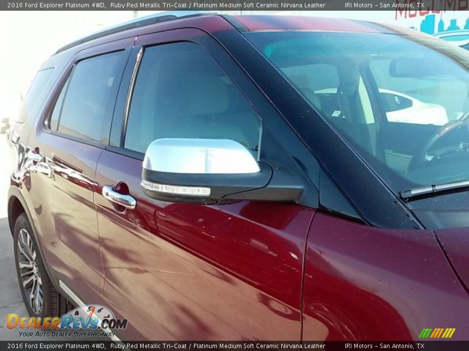 2016 Ford Explorer Platinum 4WD Ruby Red Metallic Tri-Coat / Platinum Medium Soft Ceramic Nirvana Leather Photo #5