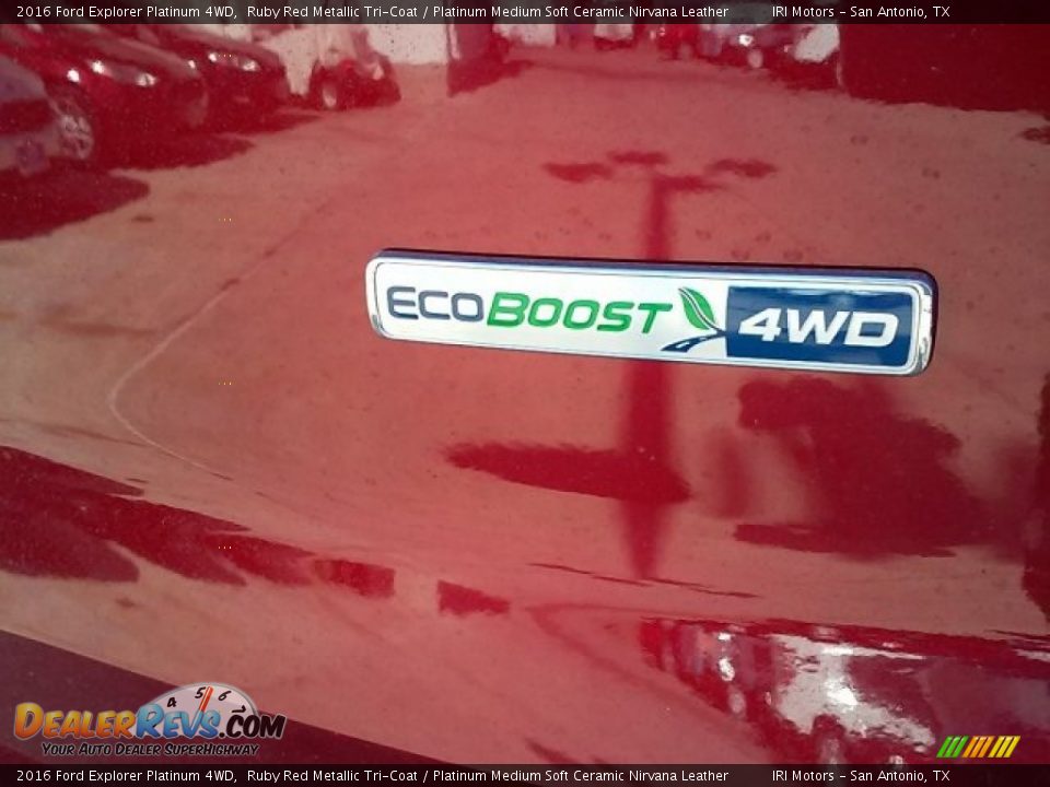 2016 Ford Explorer Platinum 4WD Ruby Red Metallic Tri-Coat / Platinum Medium Soft Ceramic Nirvana Leather Photo #12