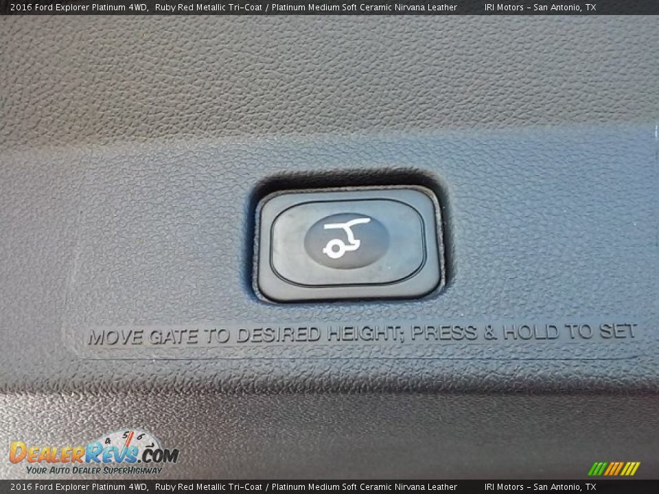2016 Ford Explorer Platinum 4WD Ruby Red Metallic Tri-Coat / Platinum Medium Soft Ceramic Nirvana Leather Photo #15