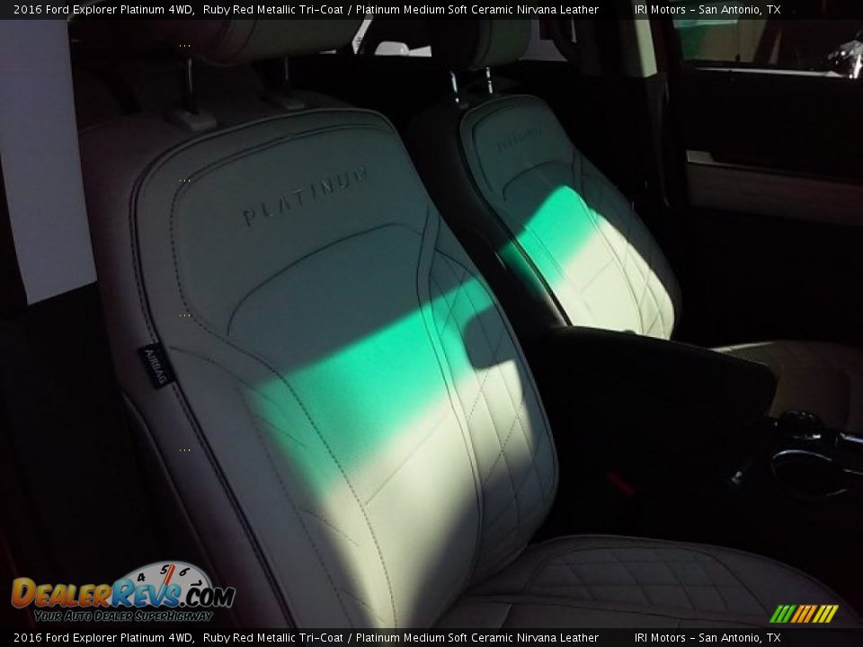 2016 Ford Explorer Platinum 4WD Ruby Red Metallic Tri-Coat / Platinum Medium Soft Ceramic Nirvana Leather Photo #23