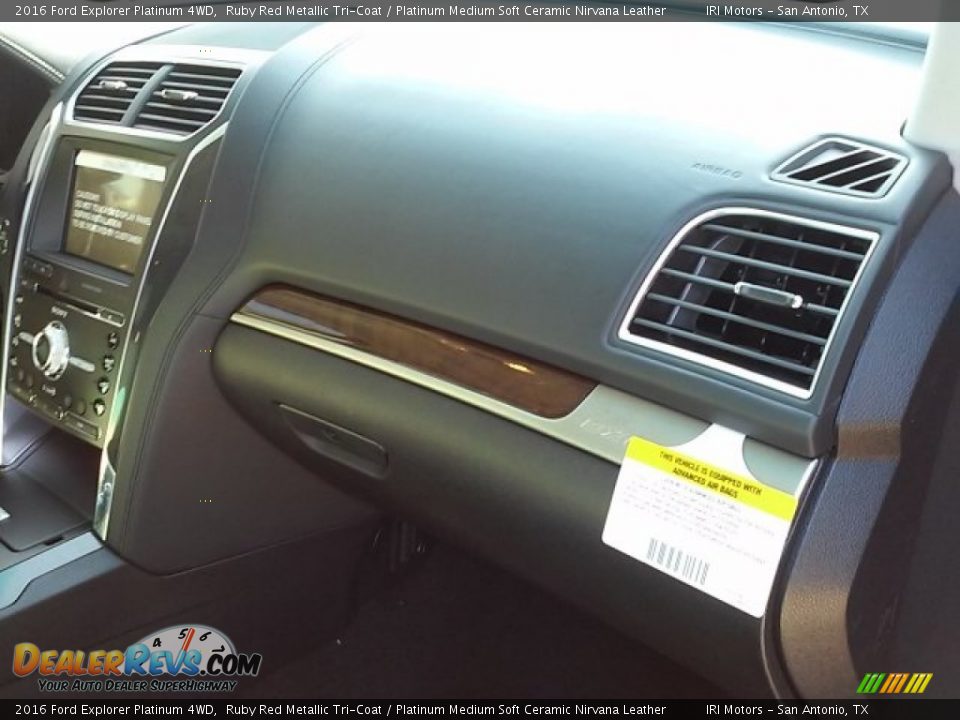 2016 Ford Explorer Platinum 4WD Ruby Red Metallic Tri-Coat / Platinum Medium Soft Ceramic Nirvana Leather Photo #25