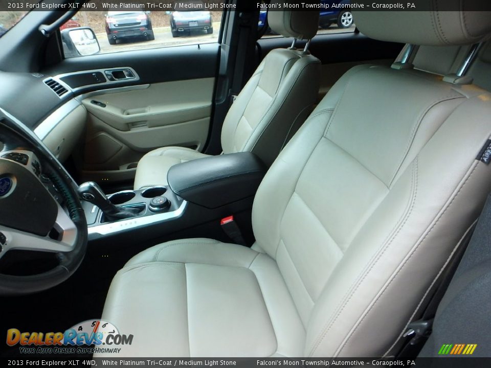 2013 Ford Explorer XLT 4WD White Platinum Tri-Coat / Medium Light Stone Photo #16
