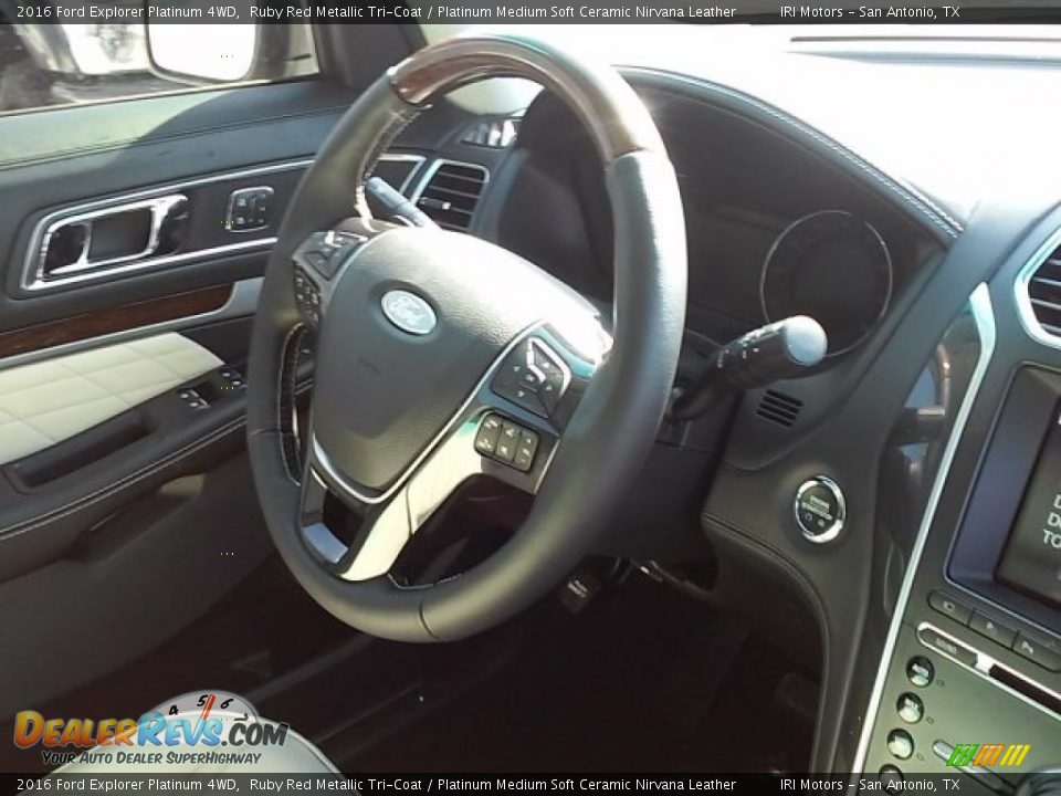 2016 Ford Explorer Platinum 4WD Ruby Red Metallic Tri-Coat / Platinum Medium Soft Ceramic Nirvana Leather Photo #28
